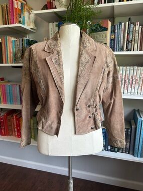 Women’s Vintage Leather Cropped Jacket